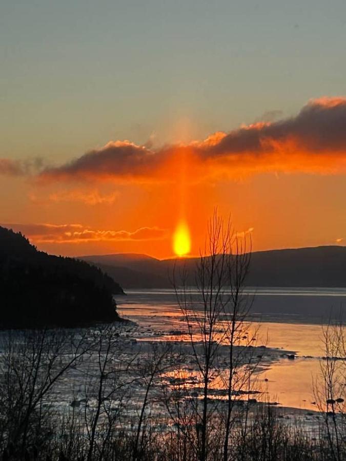 Suite 2 Fleche Du Fjord Vue Saguenay Mont Valin Saint-Fulgence Esterno foto